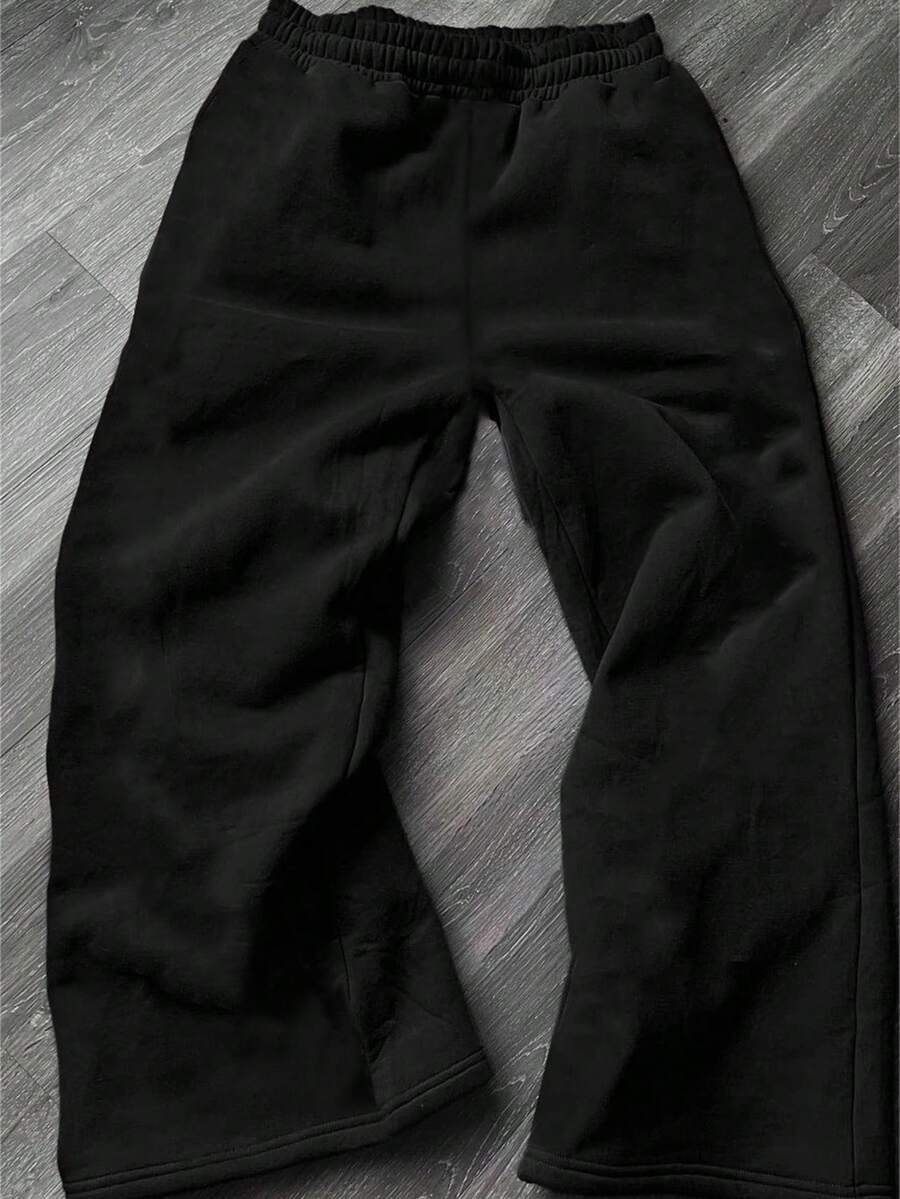 Men's straight-leg relaxed-fit sweatpants — alternate view
