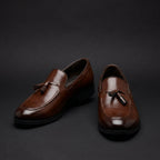 Men's tassel leather driving moccasins in brown