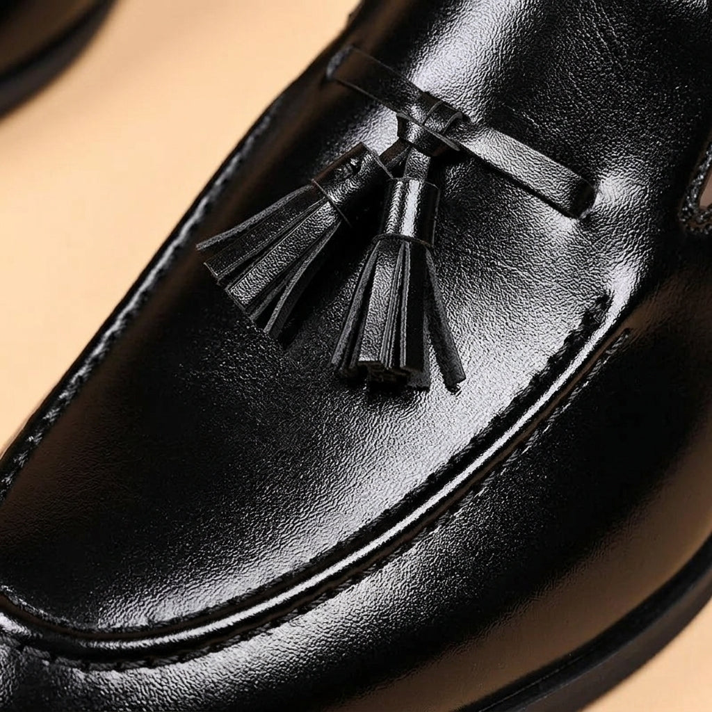 Men's tassel leather driving moccasins — detail view