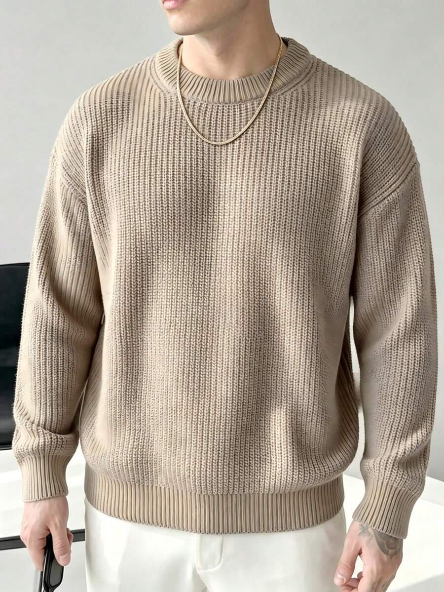 Men's crew neck relaxed-fit pullover in khaki — additional view