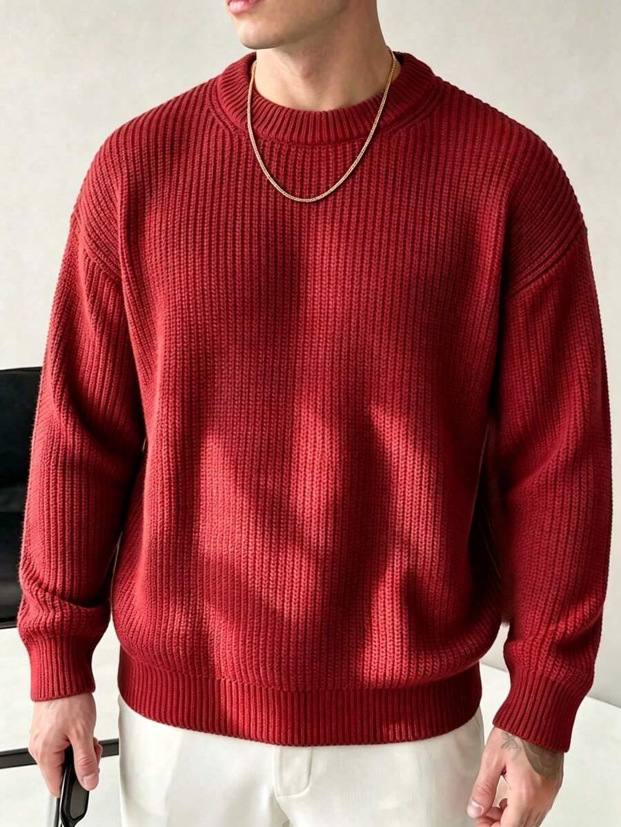 Men's crew neck relaxed-fit pullover in rose red — additional view