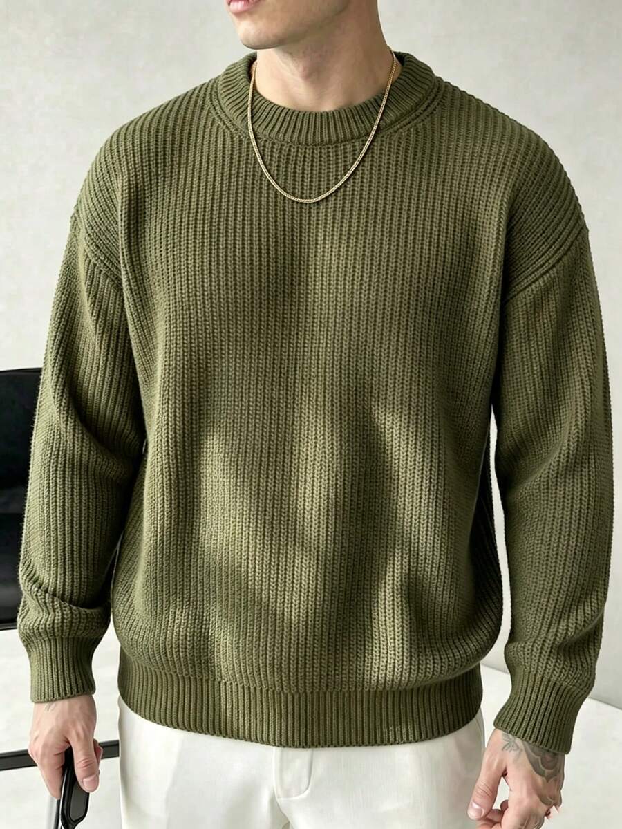 Men's crew neck relaxed-fit pullover in green — additional view