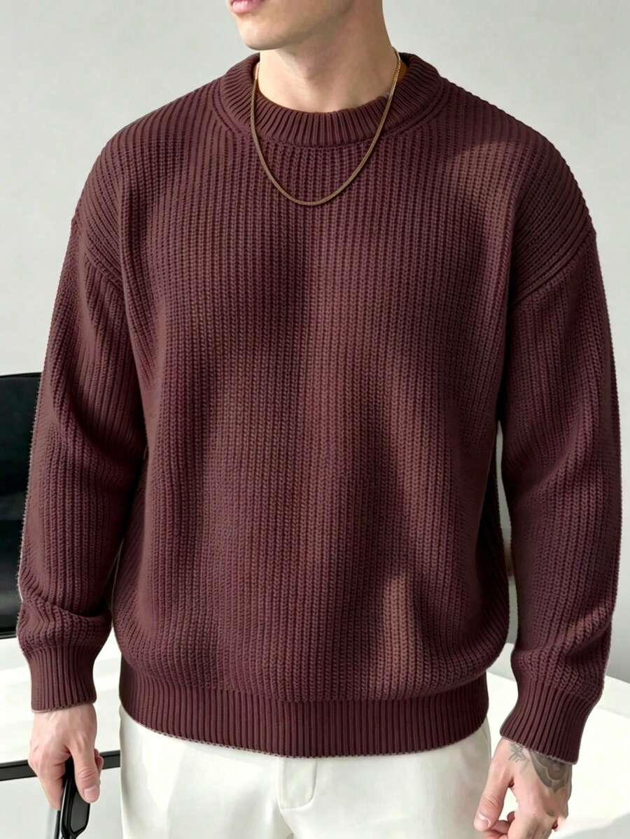 Men's crew neck relaxed-fit pullover in brown — additional view