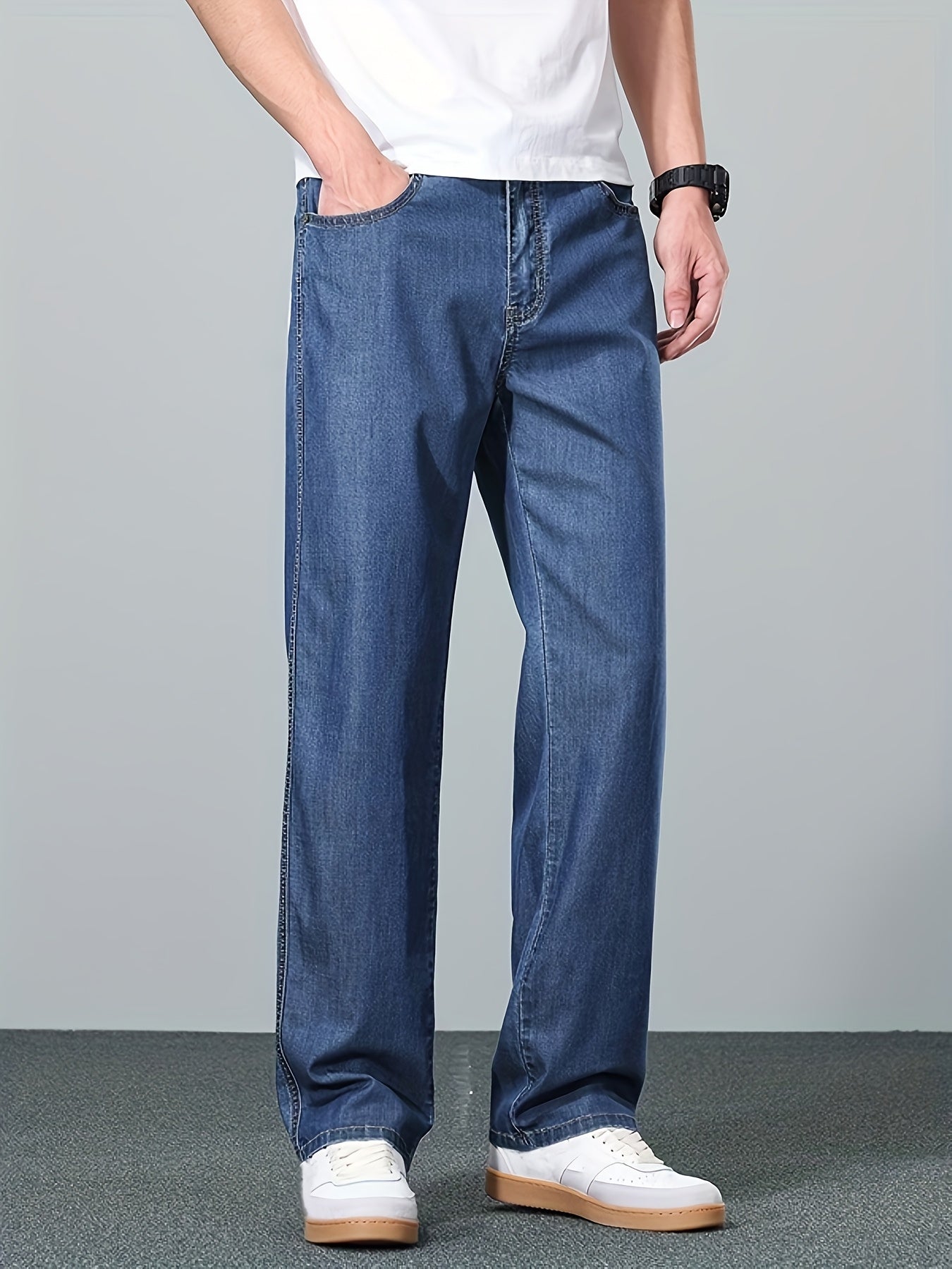 Men's straight-leg relaxed-fit jeans — detail view
