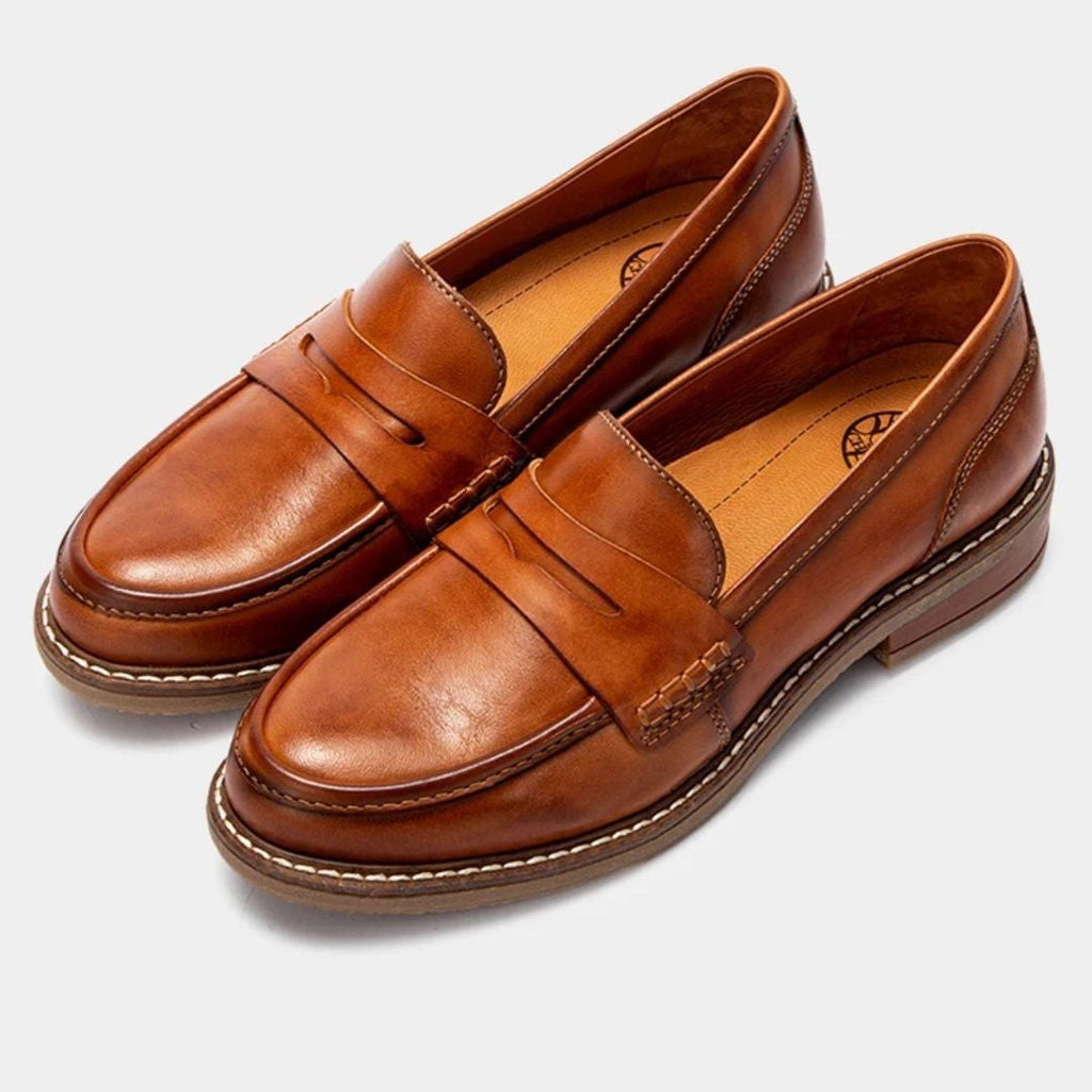 Men's cushioned leather driving loafers in brown