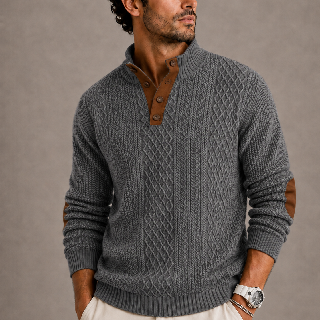 Men's crew neck sweater in grey — detail view