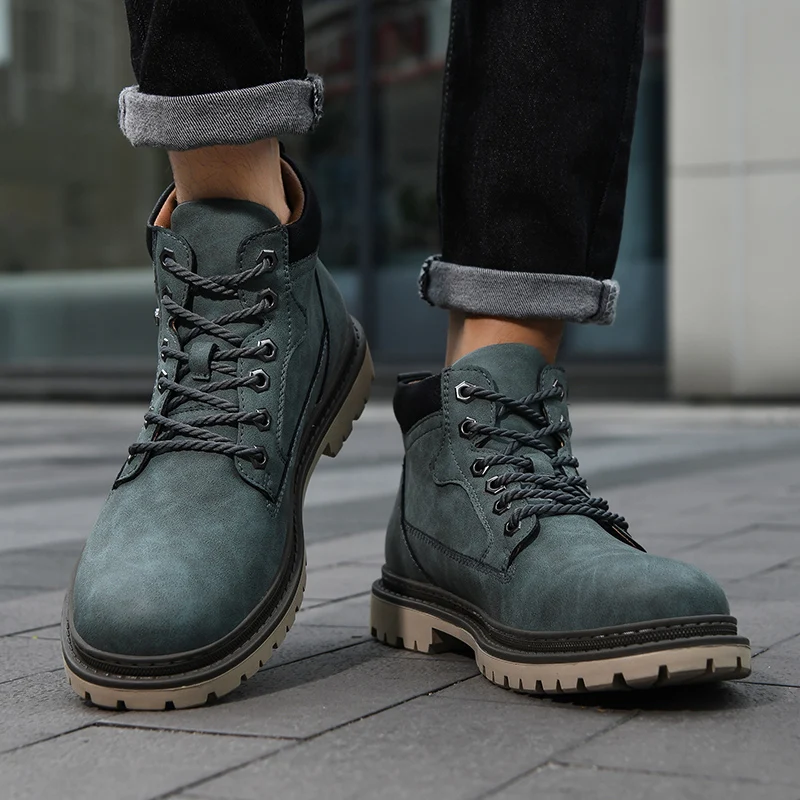 Men's waterproof leather hiking boots — additional view