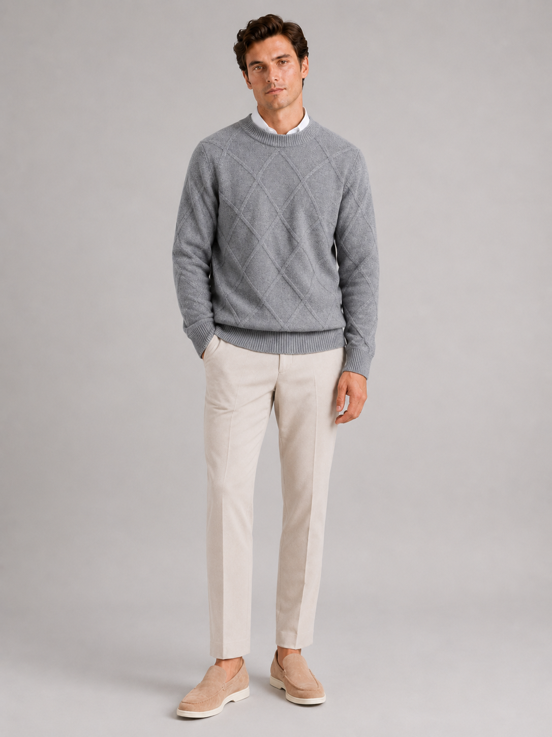 Men's cable-knit crew neck pullover — detail view