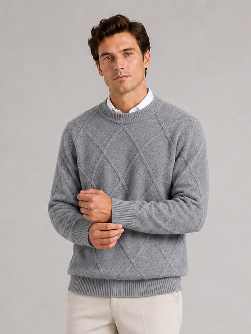 Men's cable-knit crew neck pullover in gray