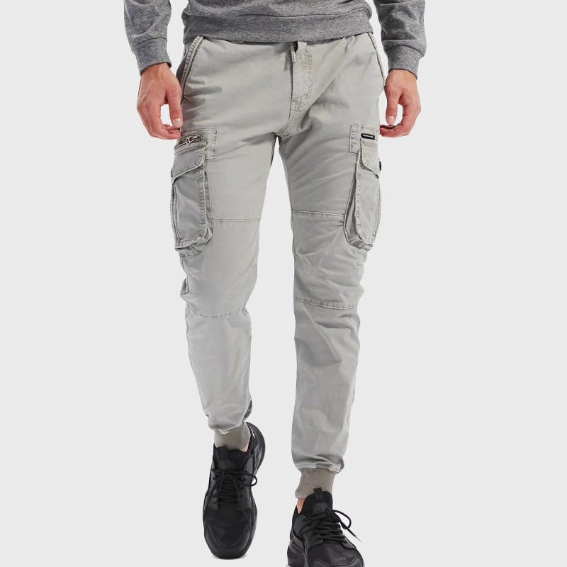 Men's relaxed-fit cargo pants — additional view
