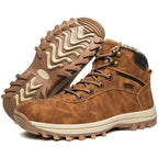 Men's insulated low-cut hiking shoes in dark brown