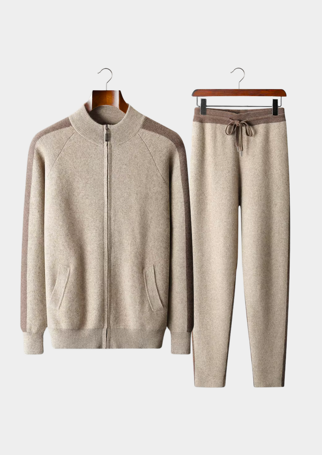 Men's two-piece knit tracksuit set in sand/brown