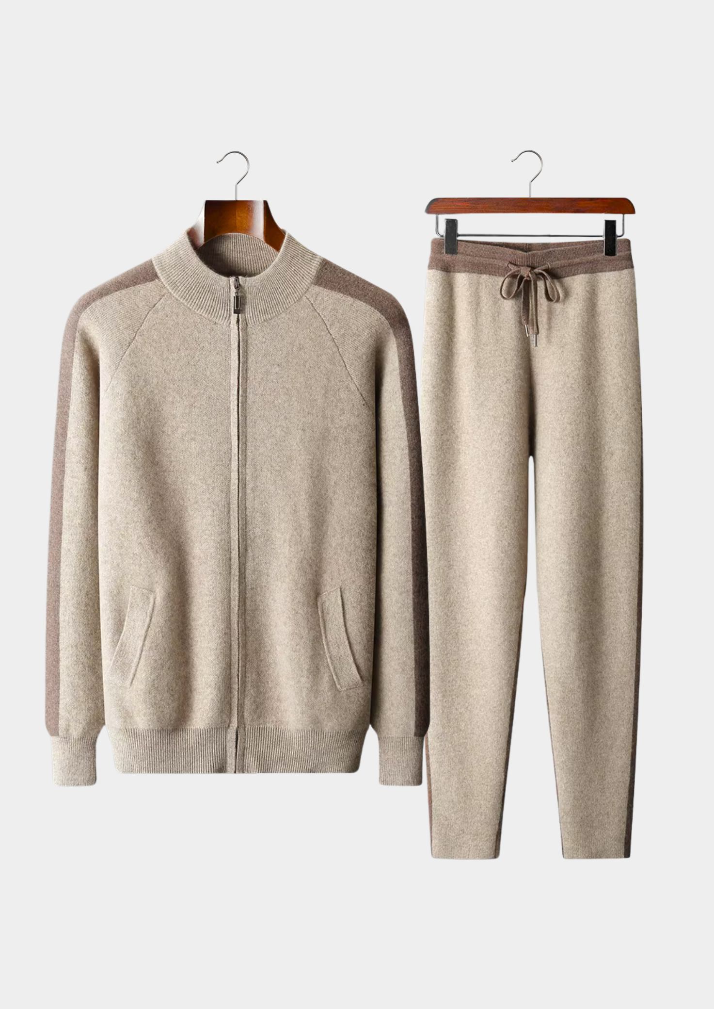 Men's two-piece knit tracksuit set in sand/brown