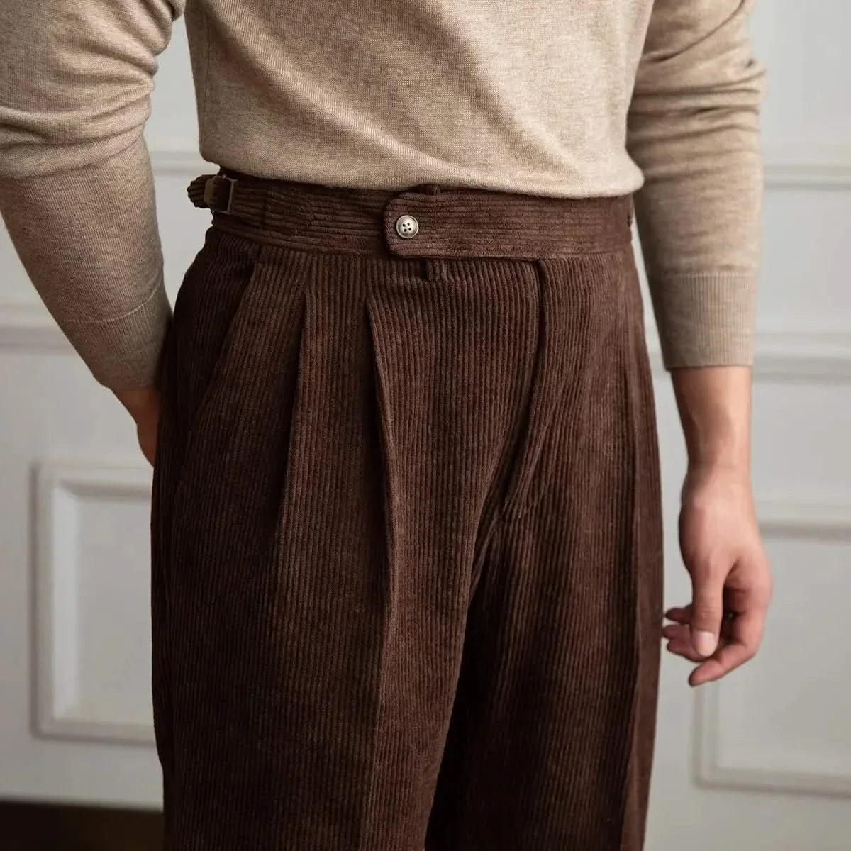 Men's high-waisted corduroy trousers in coffee — additional view