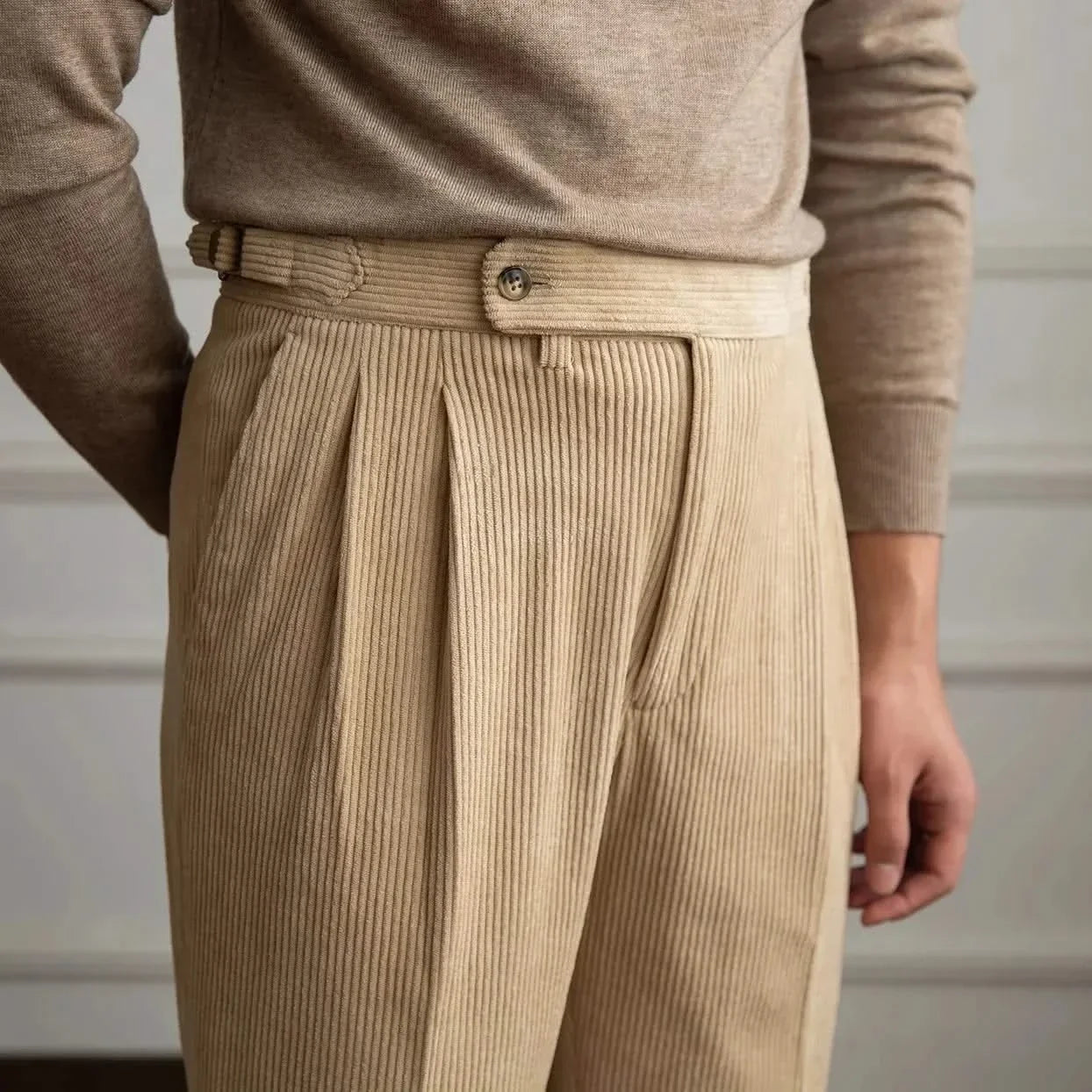 Men's high-waisted corduroy trousers in cream — additional view