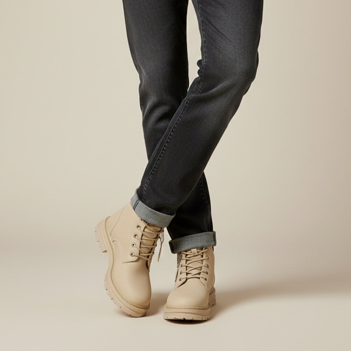 Men's fur-lined insulated snow boots — additional view