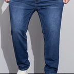 Men's straight-leg stretch denim jeans in blue