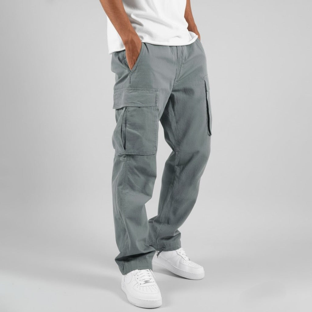Men's relaxed-fit cargo pants — additional view