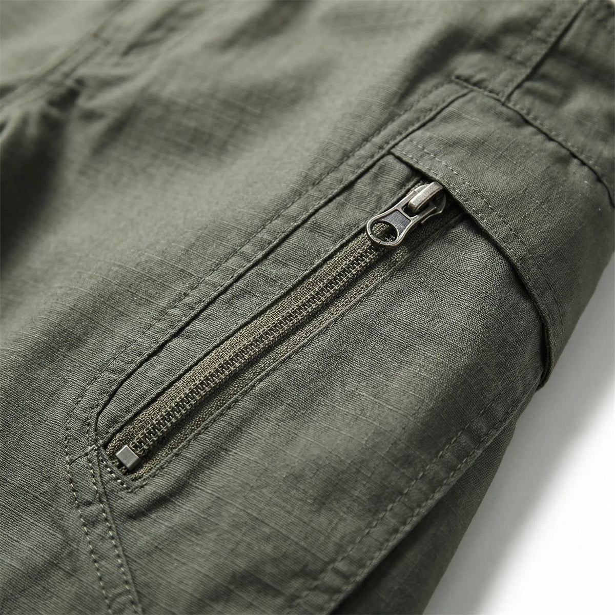 Men's tactical multi-pocket cargo pants — detail view