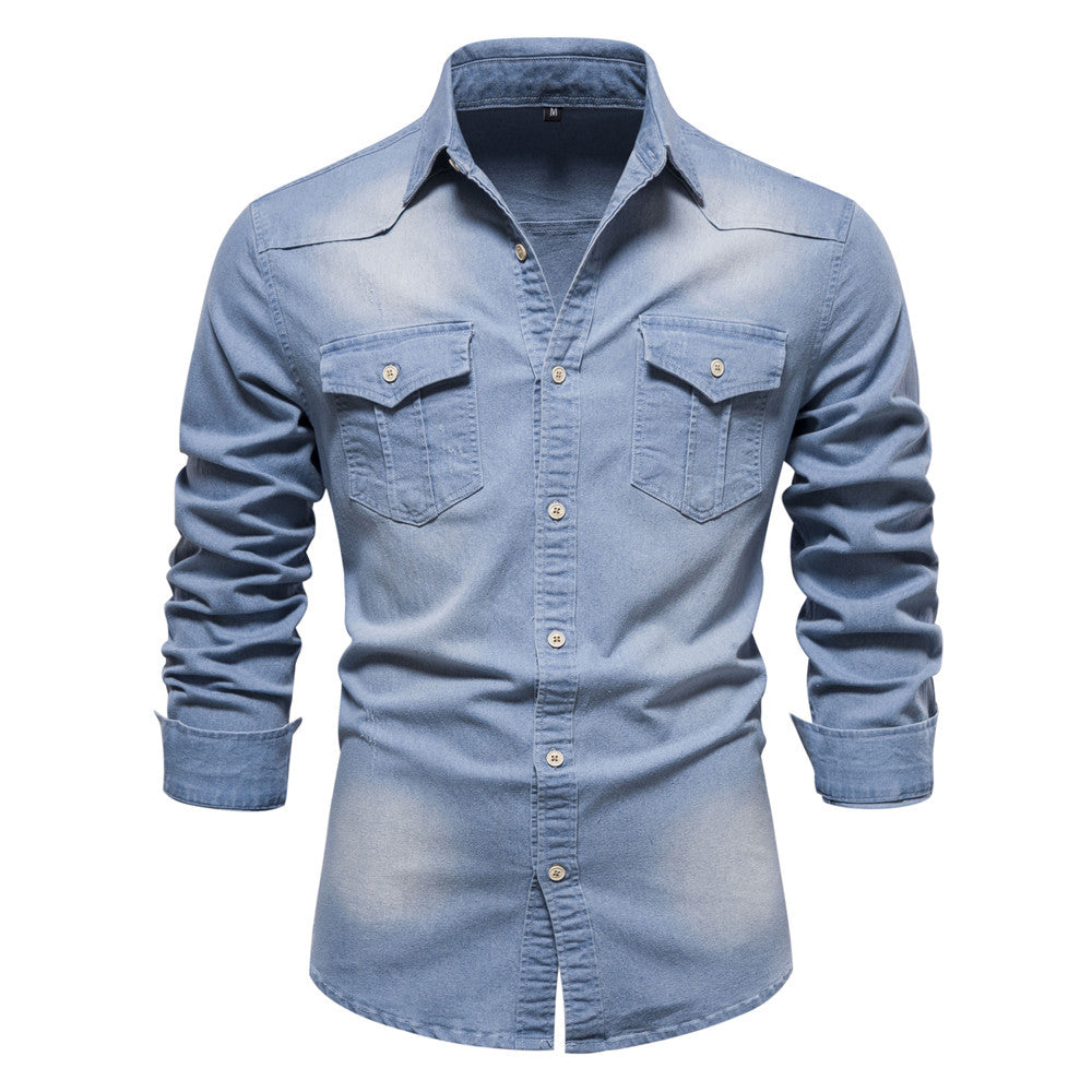 Men's button-up pocket shirt in light blue — detail view