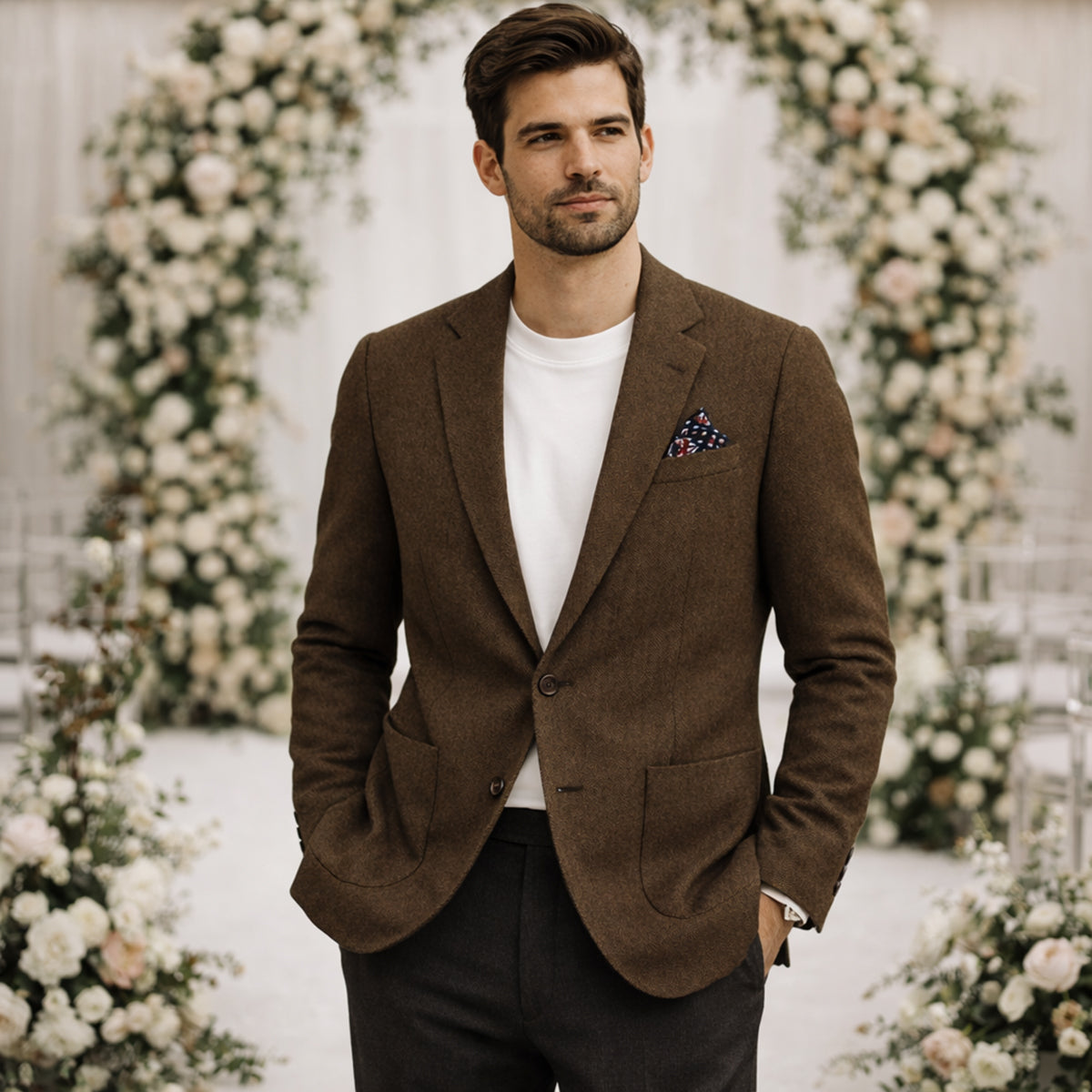 Men's single-breasted herringbone blazer in brown — alternate view