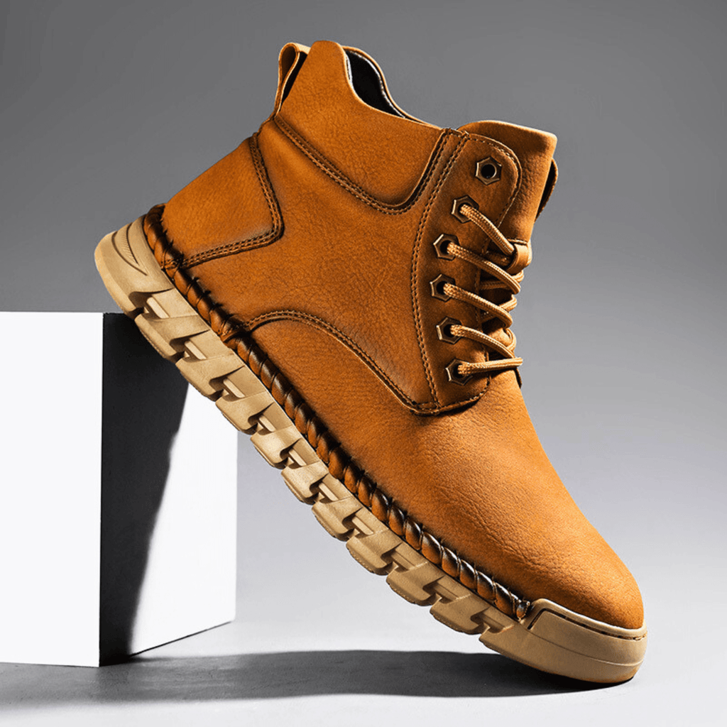 Men's leather chelsea boots in sahara