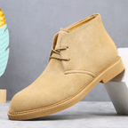 Men's suede chukka boots in sandstone