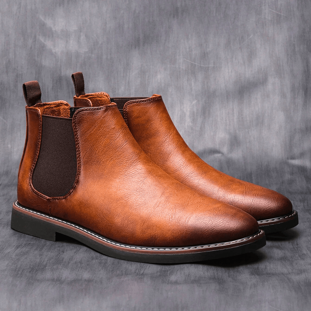 Men's leather elastic panel chelsea boots in cognac