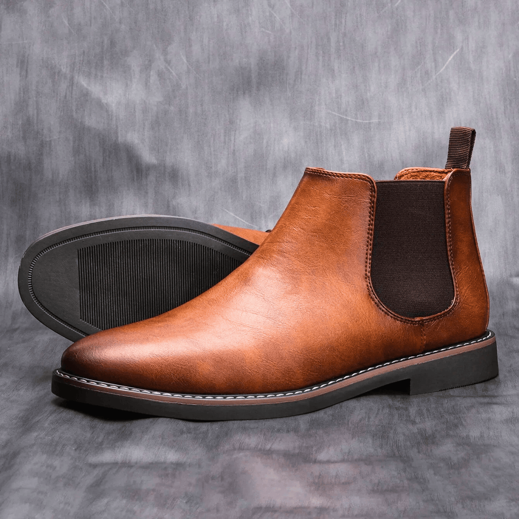 Men's leather elastic panel chelsea boots — alternate view